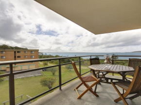 11 'Promenade' 8 Intrepid Close - air conditioned unit with beautiful water views Shoal Bay